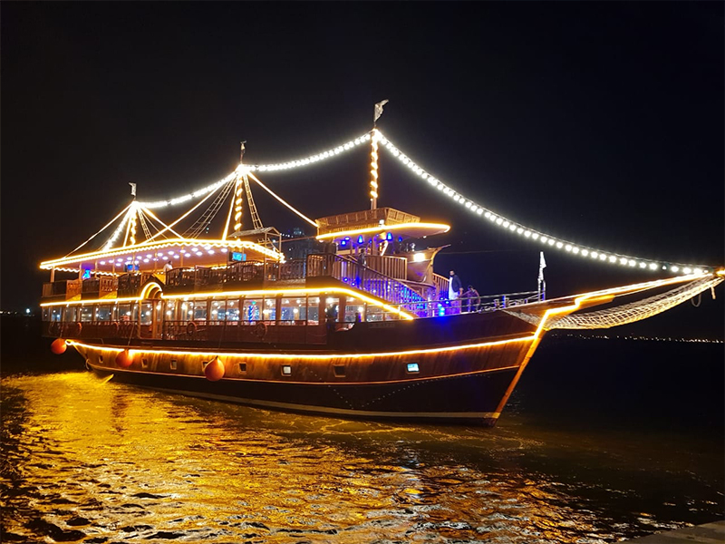 Dhow Cruise Dinner Dubai