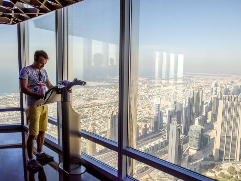 Dubai Burj Khalifa Level 124, 125 and 148