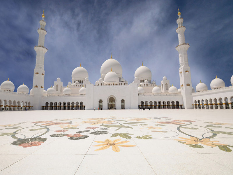 Abu Dhabi Sightseeing Tour from Dubai