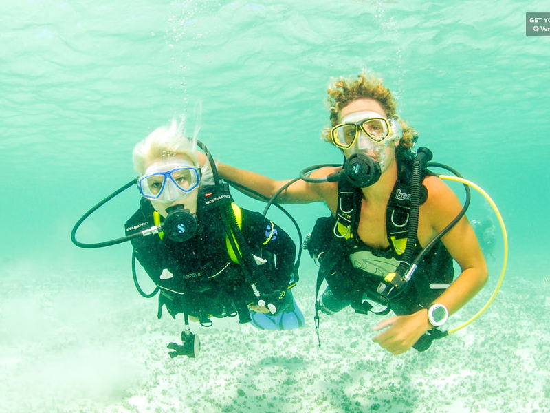 Scuba Diving in Dubai Jumeirah Beach