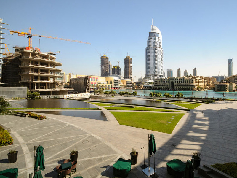 Burj Khalifa Tour & Lunch at the Armani Hotel