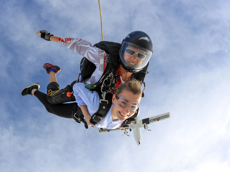 Dubai: Skydive over the Palm or the Desert